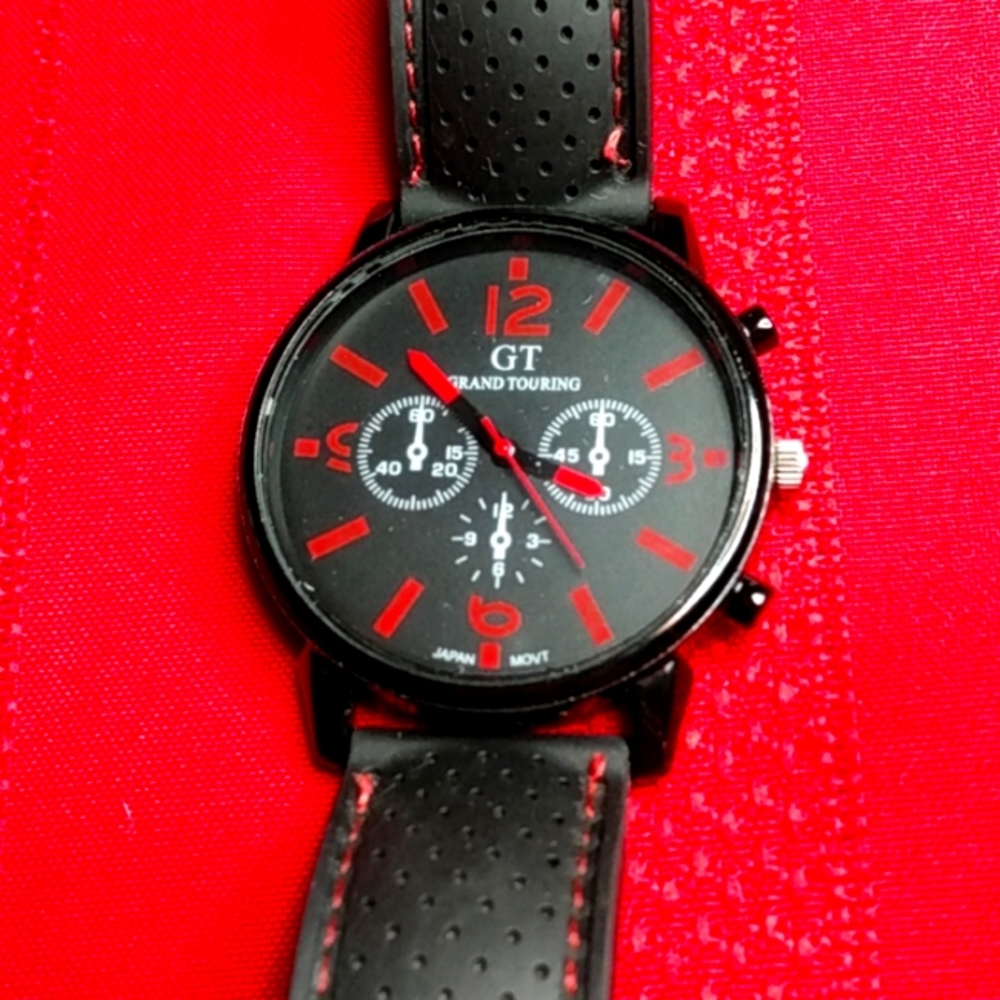 Grand Touring Watch